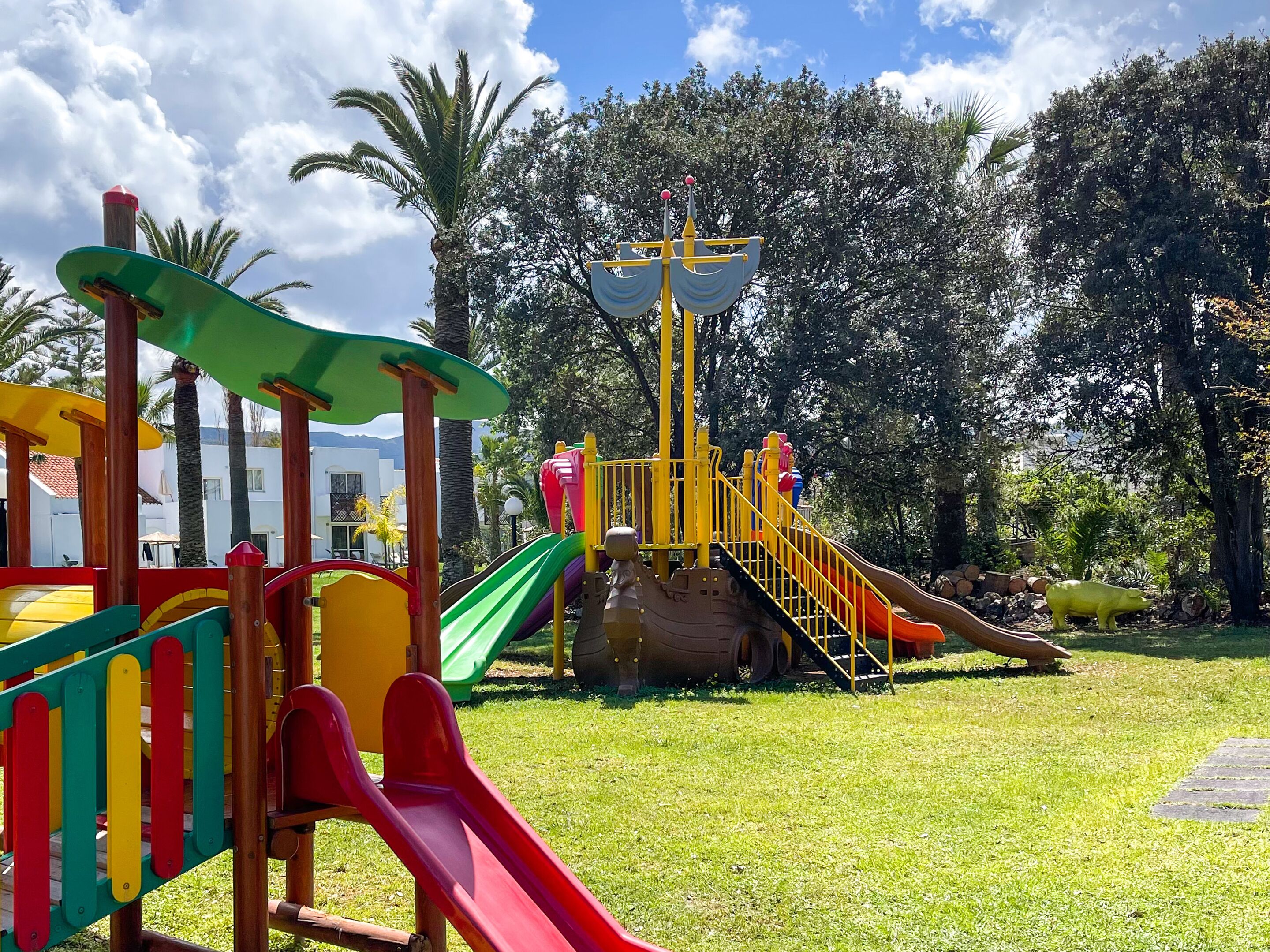children’s play area – outdoor