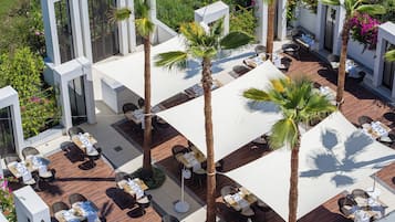 5 restaurants, spécialités Cuisine internationale