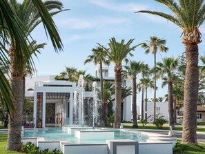 Front of property - Grecotel Creta Palace (Rethymno)