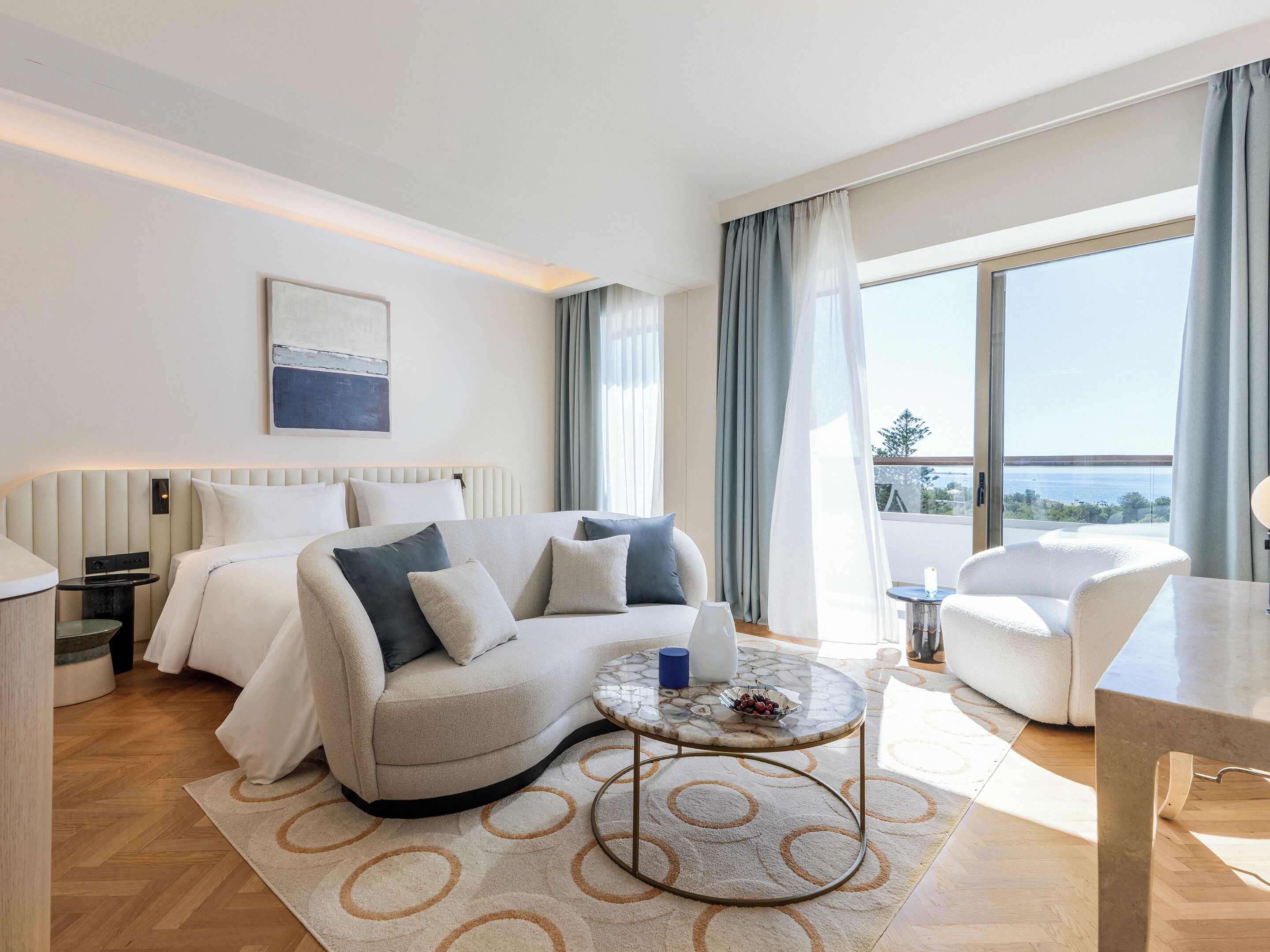 Palace Suite Panoramic Sea View | Minibar, in-room safe, blackout drapes, iron/ironing board (on request)