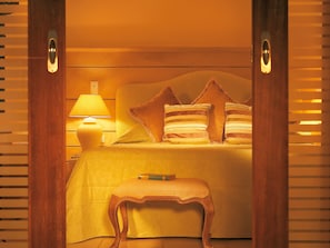 Family Bungalow, Private Pool (Suite Sea Front)