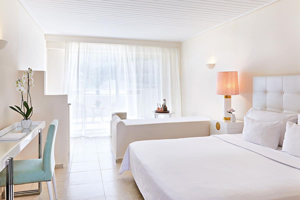 Minibar, in-room safe, blackout curtains, iron/ironing board