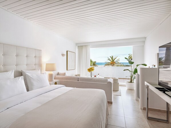 2-Bedroom Luxury Bungalow Suite