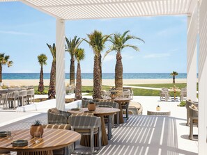 5 restaurants; breakfast, lunch, and dinner served - Grecotel Creta Palace (Rethymno)