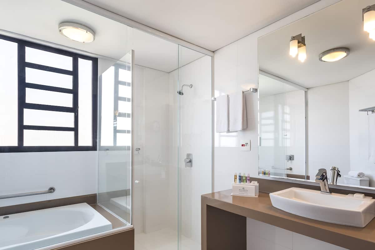 junior suite | bathroom | hair dryer, towels