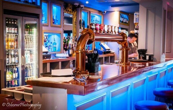 Con servicio de comidas y cenas