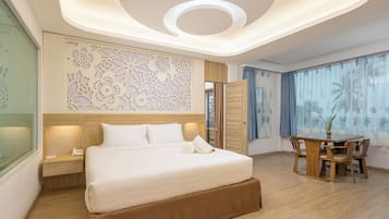 Two Bed Rooms Family | Minibar, két bảo mật tại phòng, màn/rèm cản sáng