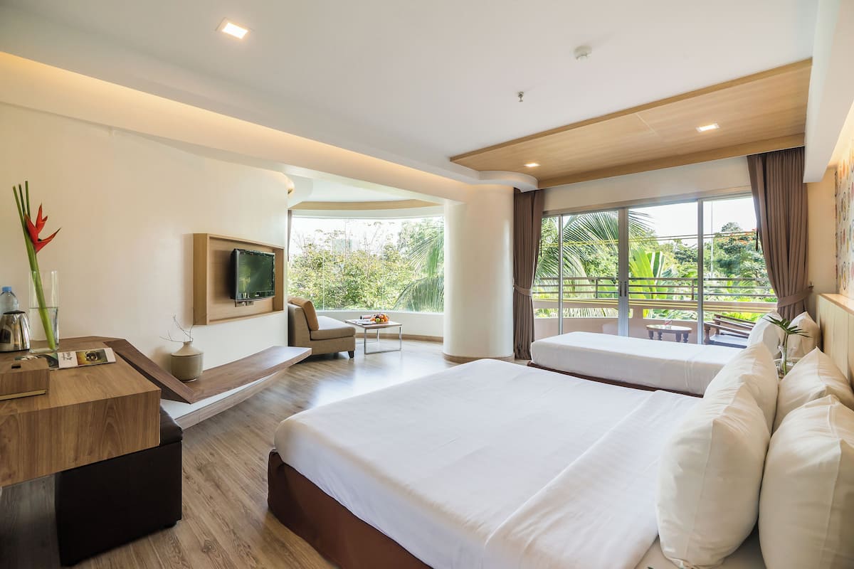 Family Rooms with Garden View | In-room safe, desk, blackout drapes, free WiFi
