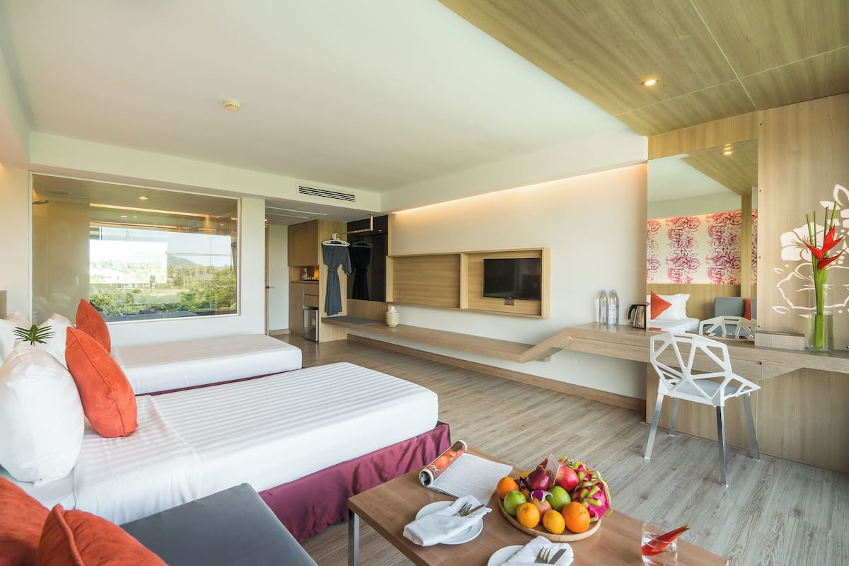Superior Lake Building Room (Twin Bed) | ตู้นิรภัยในห้องพัก, โต๊ะทำงาน, ผ้าม่านกันแสง, Wi-Fi ฟรี