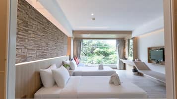 Deluxe Lake Building (Twin Bed) | Garden view