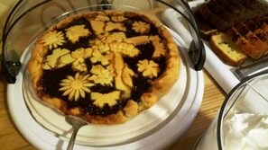 Daily buffet breakfast (EUR 9 per person)