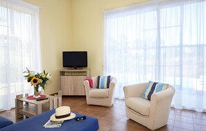 Iron/ironing board, cribs/infant beds, free WiFi, bed sheets - Résidence Odalys Domaine Les Greens du Bassin d'Arcachon (Gujan-Mestras)