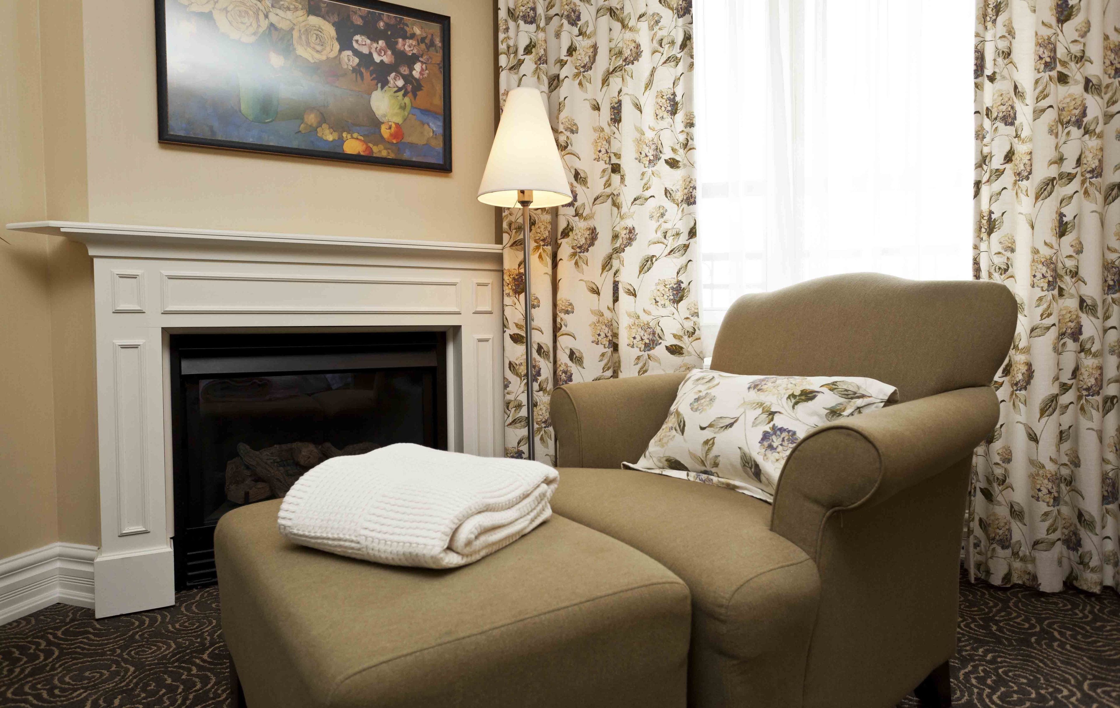 55-inch lcd tv with cable channels, tv, mp3 dock