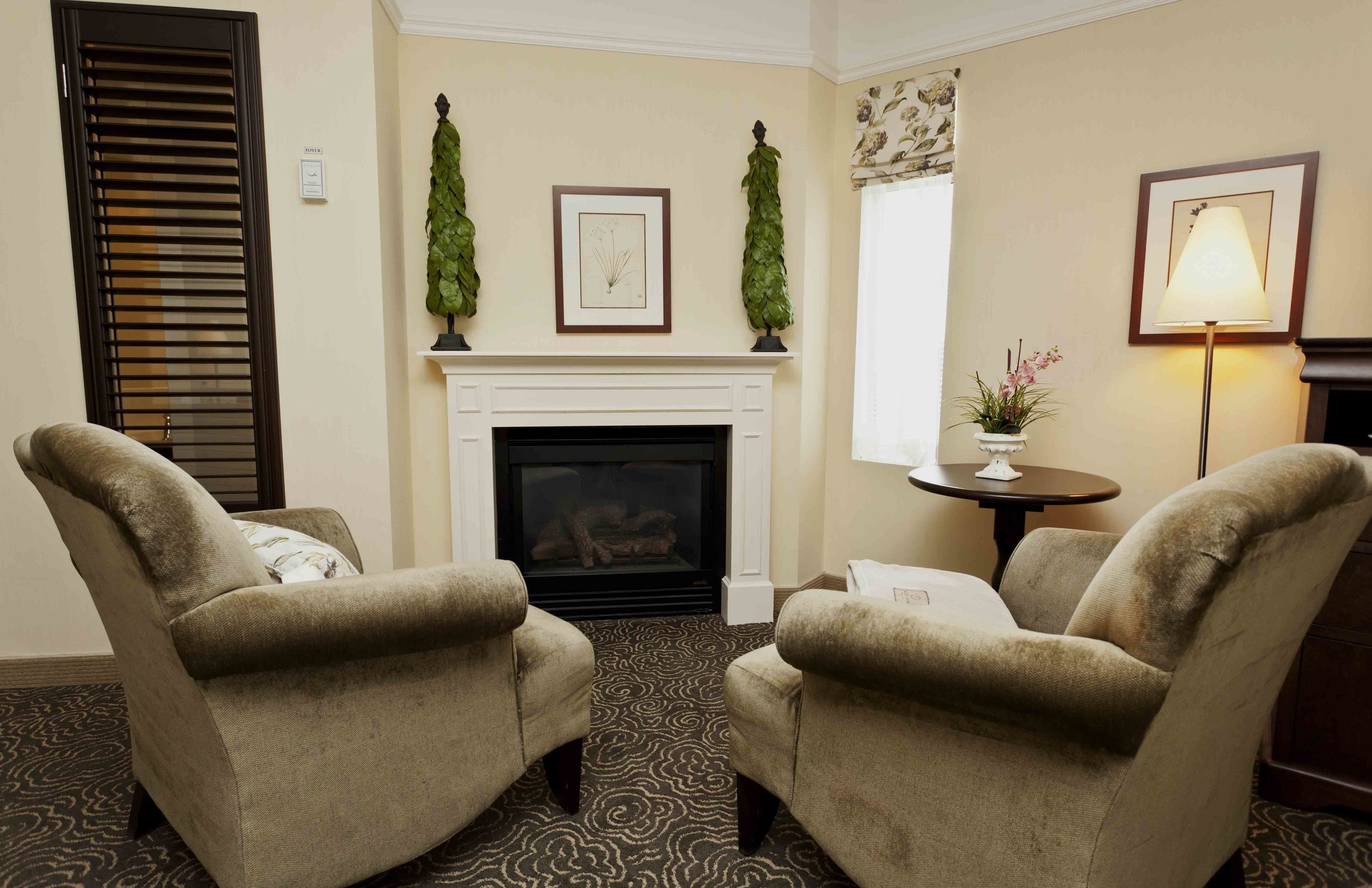 grand room, 1 king bed | premium bedding, pillow-top beds, minibar, in-room safe