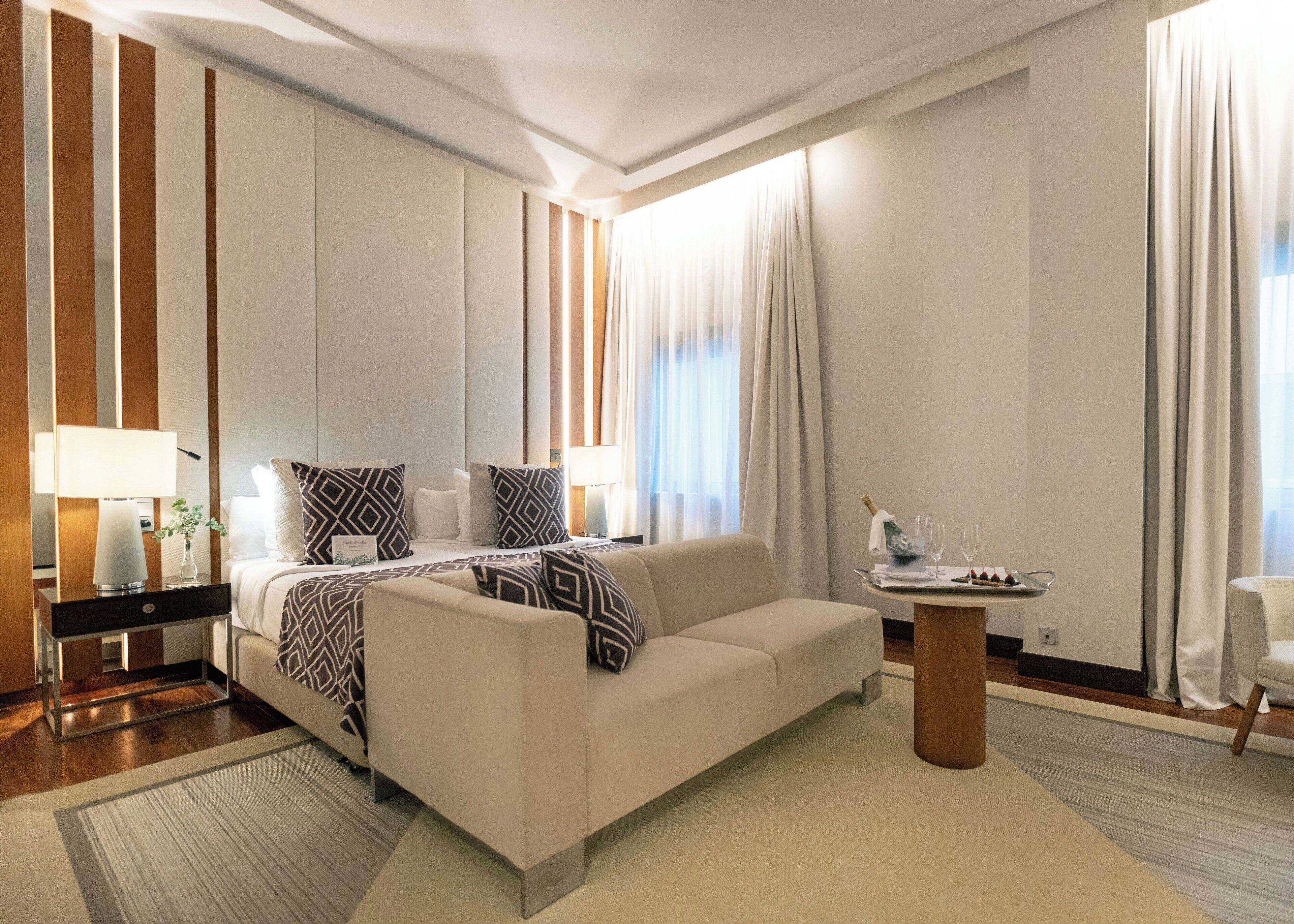 1 bedroom, minibar, in-room safe, desk