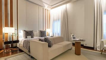 1 chambre, couette en duvet d'oie, matelas mémoire de forme, minibar