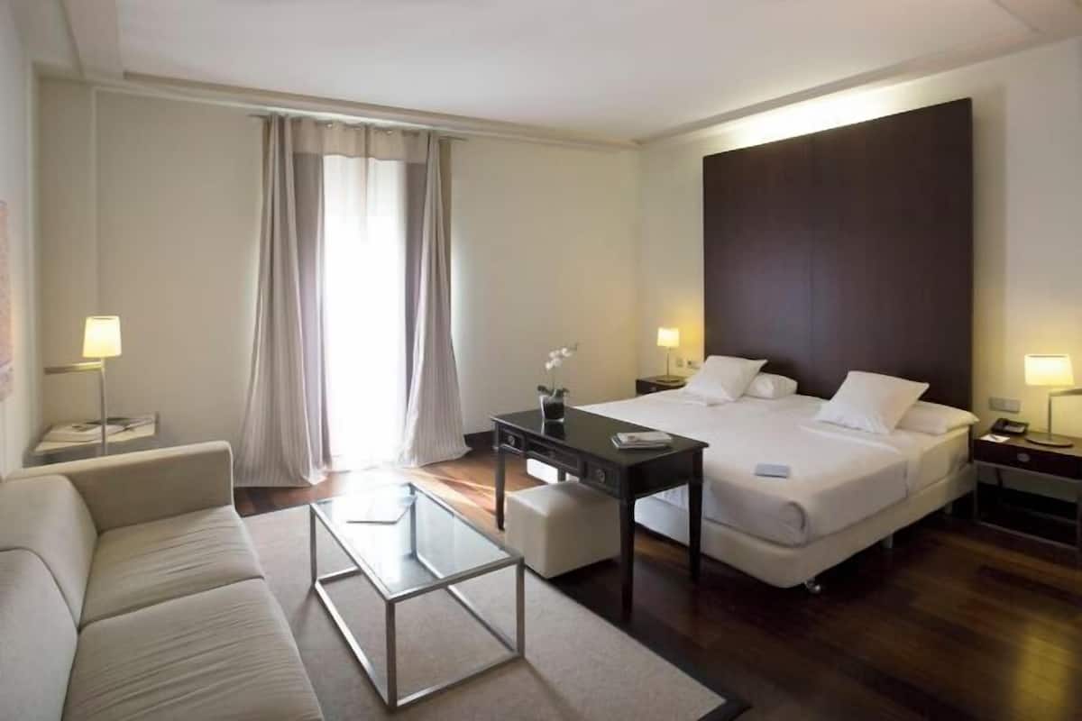 1 bedroom, down comforters, memory foam beds, minibar