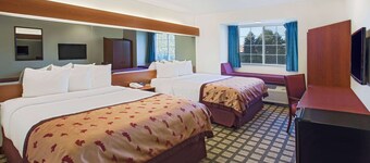 Microtel Inn & Suites by Wyndham Holland