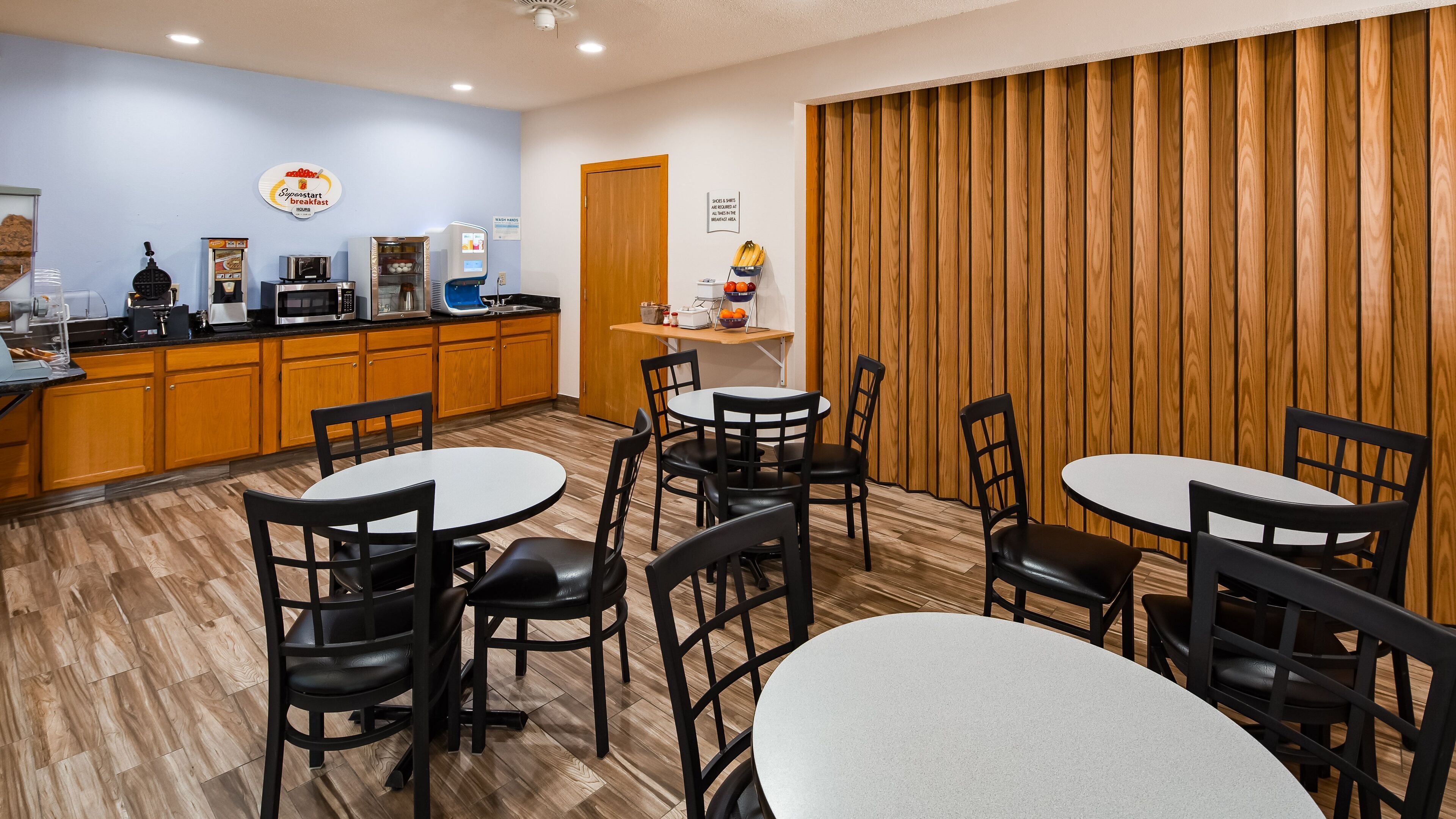 free daily on-the-go breakfast