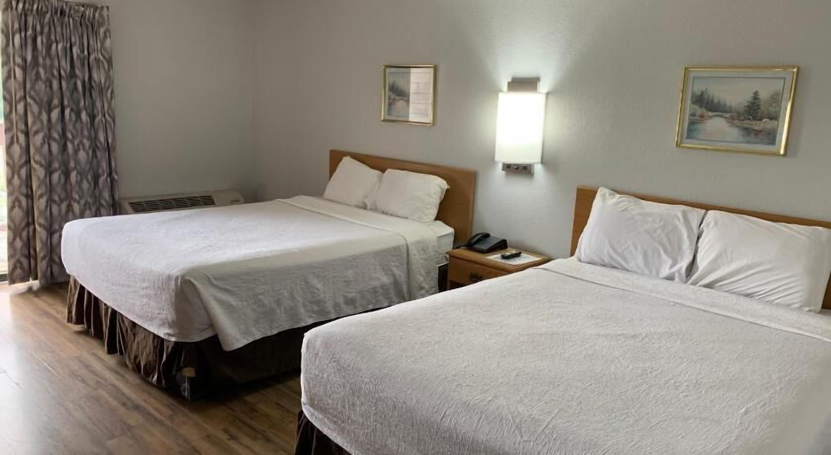 Rollaway beds, free WiFi, bed sheets