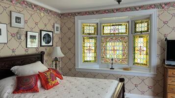 Noble Suite