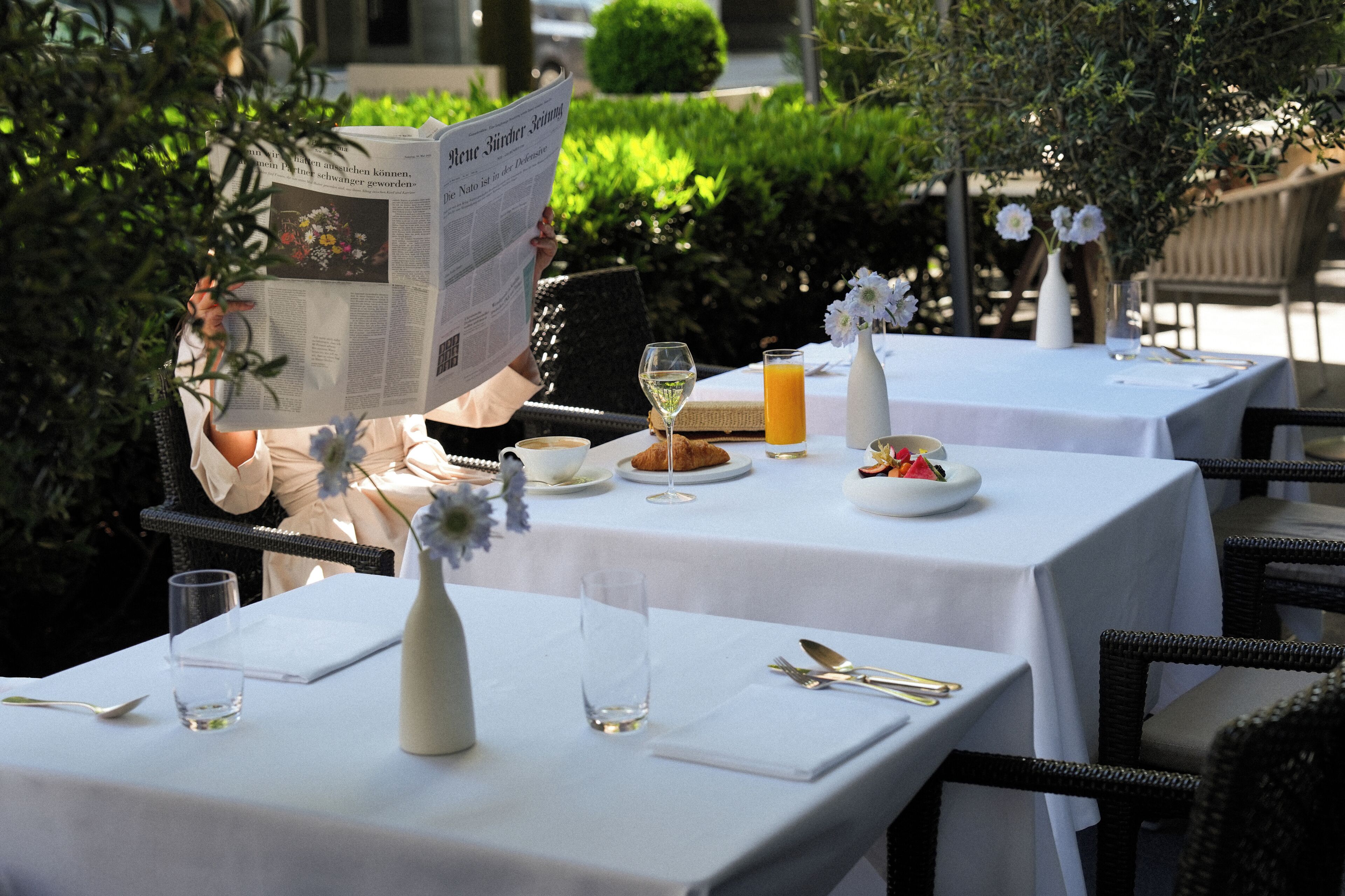 Café da manhã com buffet todos os dias (CHF 55 por pessoa) 