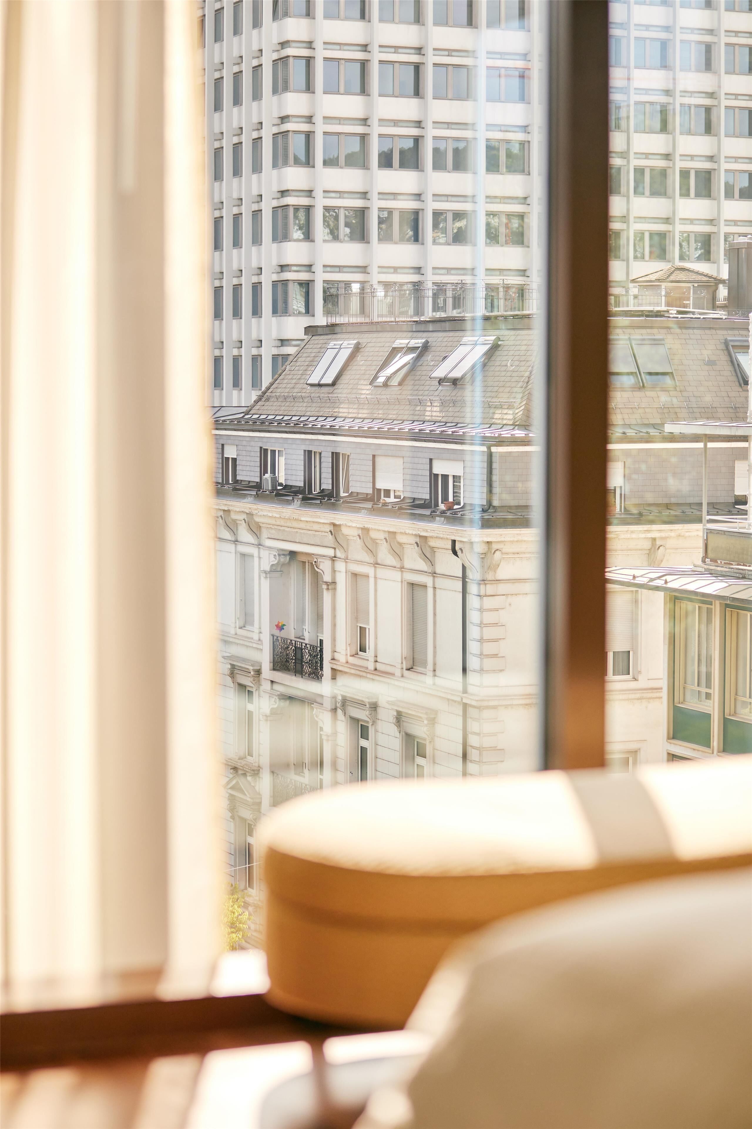 Hochwertige Bettwaren, Minibar, Zimmersafe, Schreibtisch