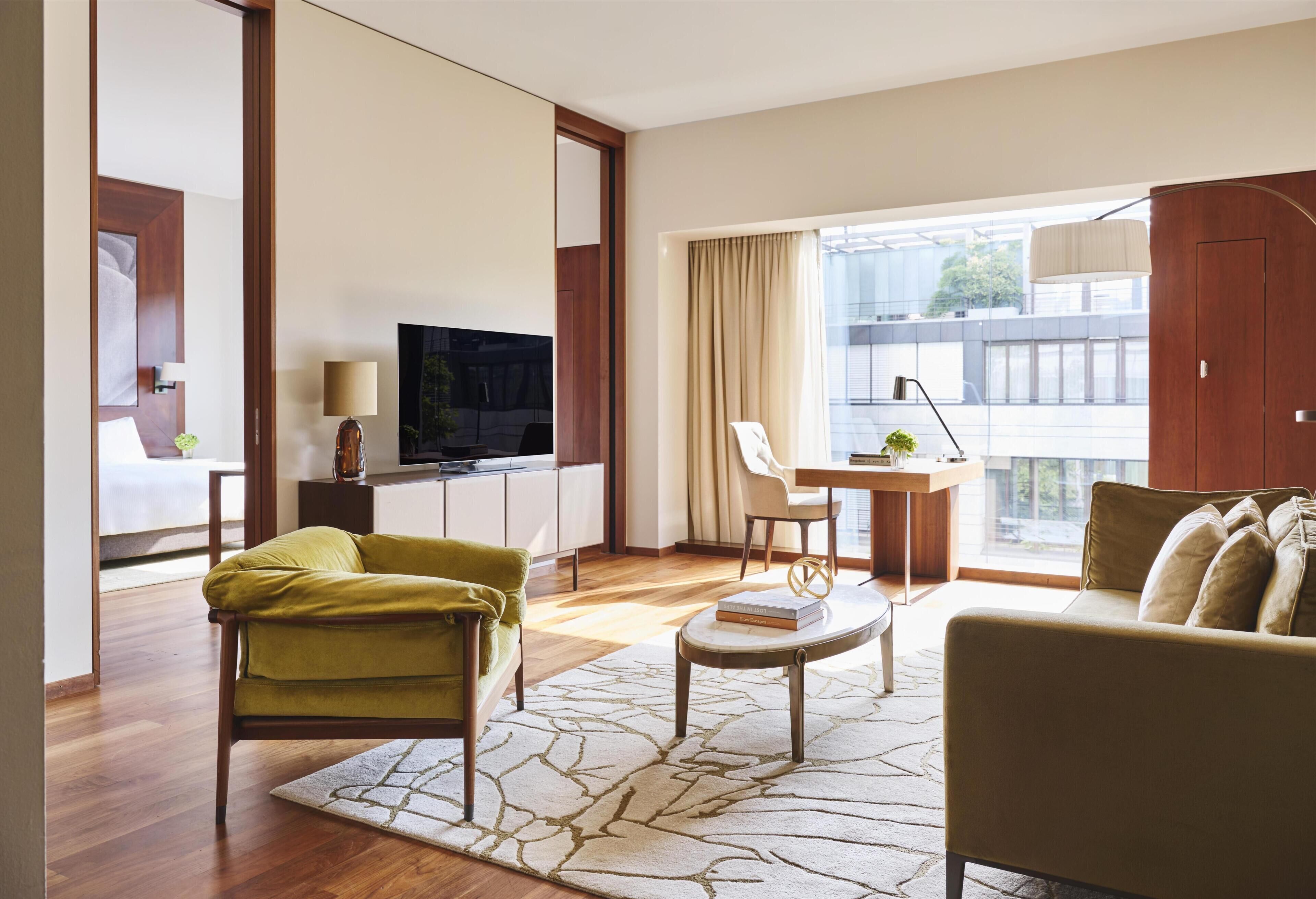 Ropa de cama de alta calidad y minibar 