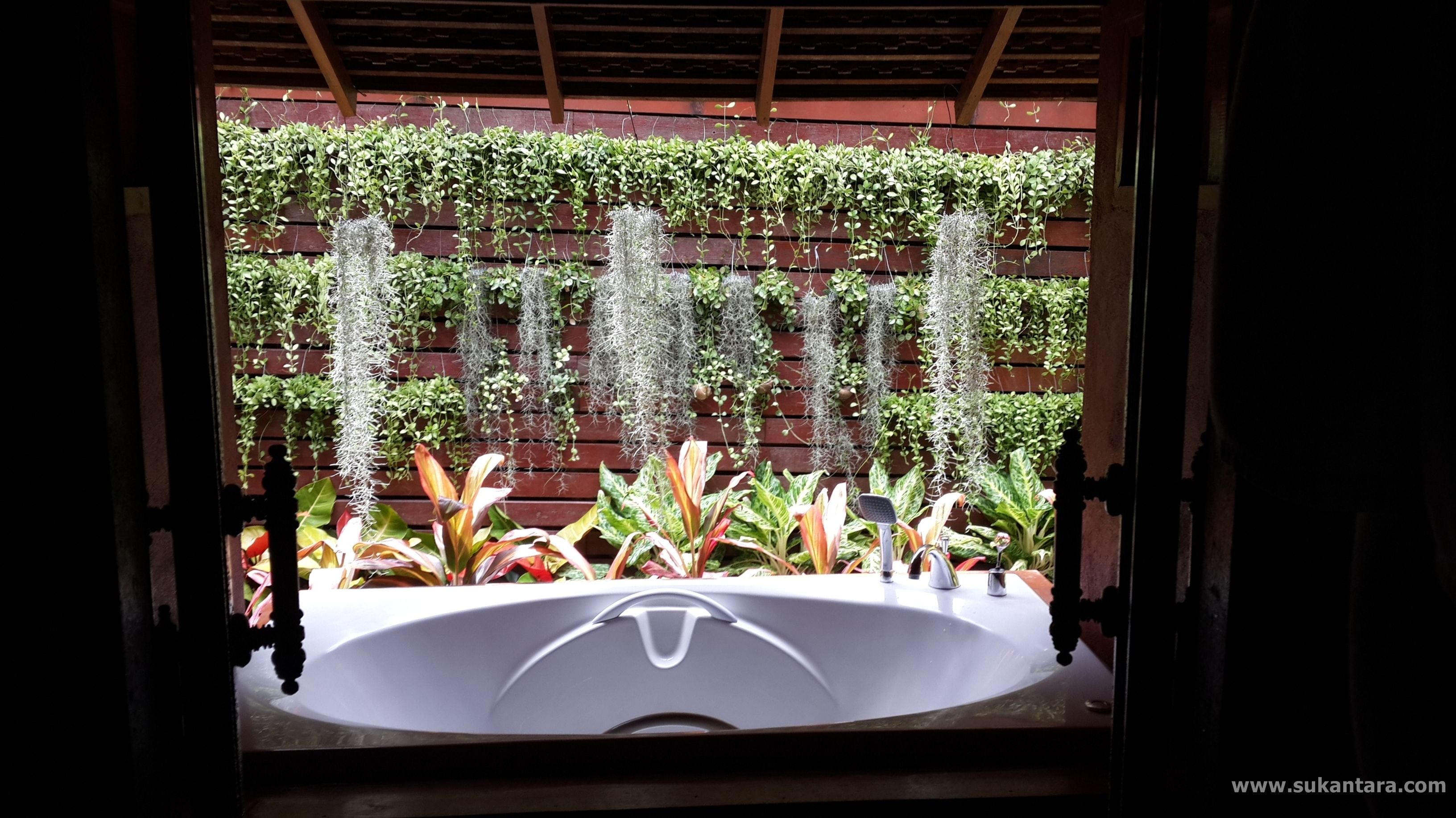 suite waterfall pool villa | jetted bathtub