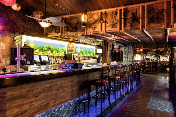 Bar (en la propiedad)