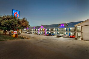 Exterior - Motel 6 Fort Worth, TX - White Settlement (Fort Worth)