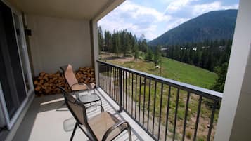 Kondominium, 2 kamar tidur, 2 kamar mandi | Balkon