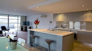 Three Bedroom Apartment | Private kitchen