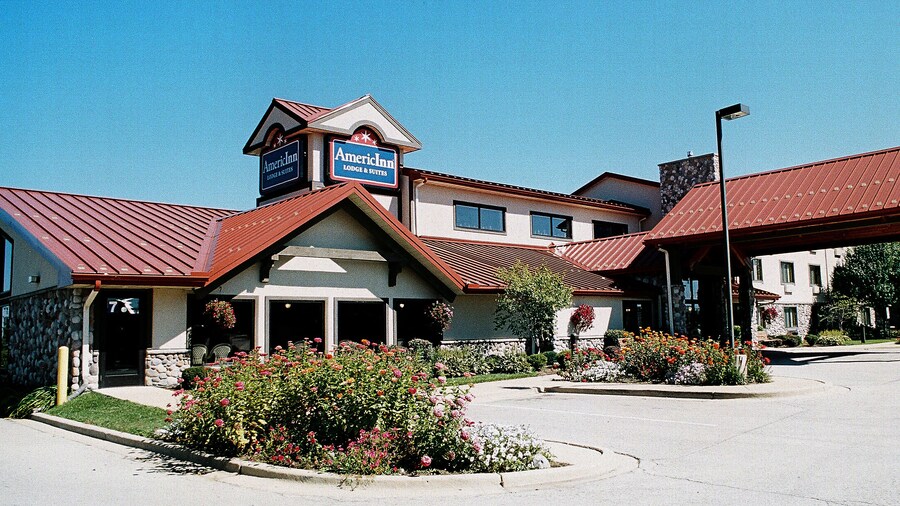 AmericInn by Wyndham Oswego