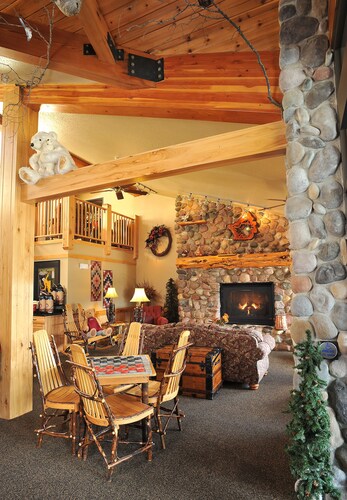 AmericInn by Wyndham Oswego