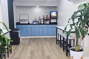 Breakfast area - Park Inn by Radisson, Pigeon Forge South (Pigeon Forge)