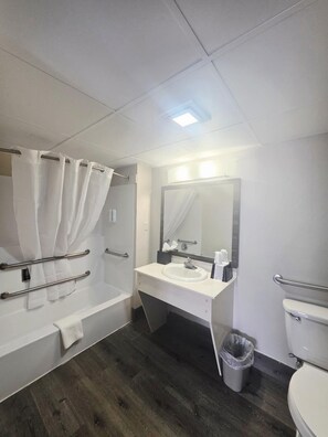 Room, 2 Queen Beds, Accessible, Non Smoking | Bathroom | Bathtub, towels