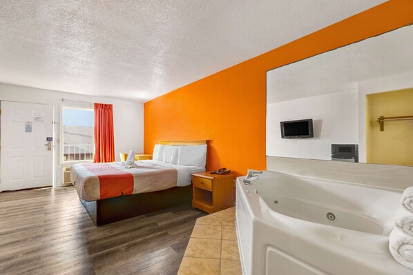 Schreibtisch, Bügeleisen/Bügelbrett, kostenloses WLAN, Bettwäsche