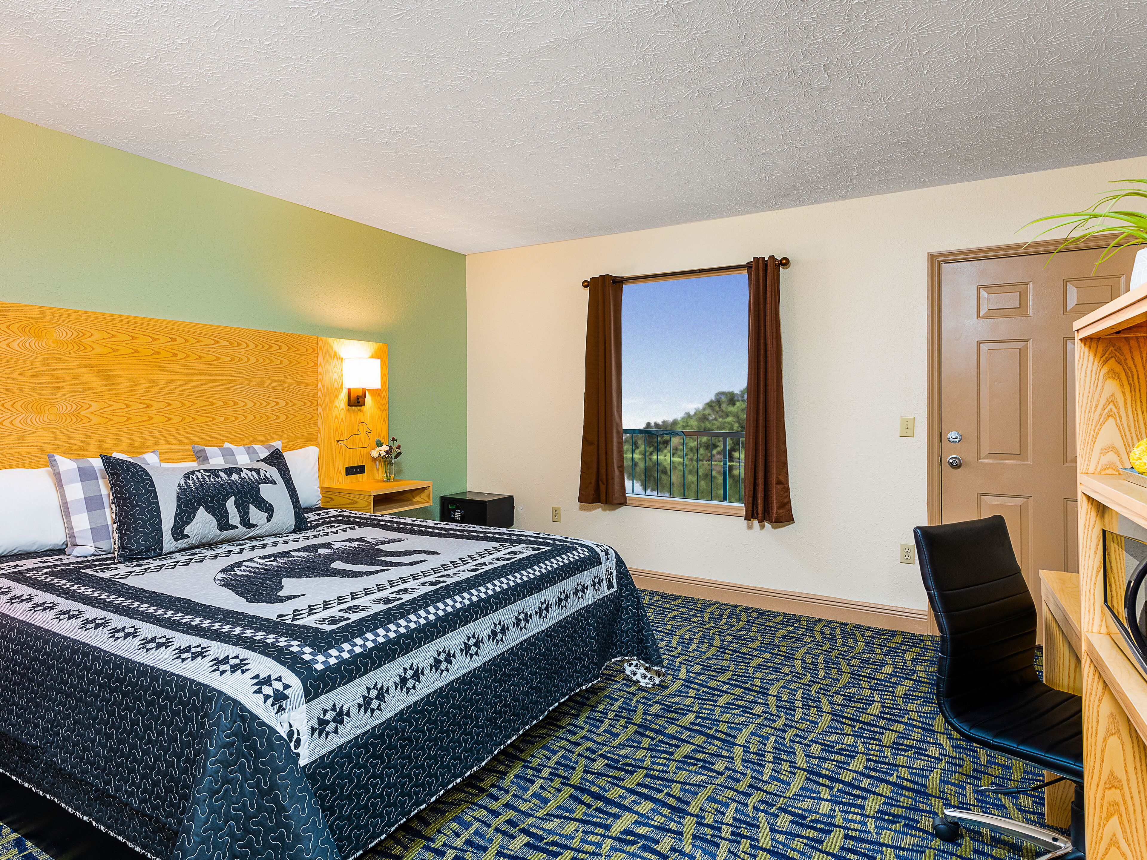 1 bedroom, in-room safe, iron/ironing board, free wifi