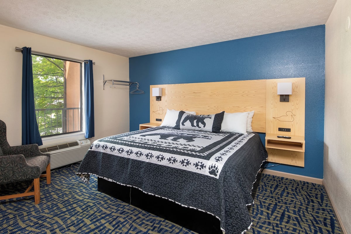 In-room safe, iron/ironing board (on request), free WiFi, bed sheets