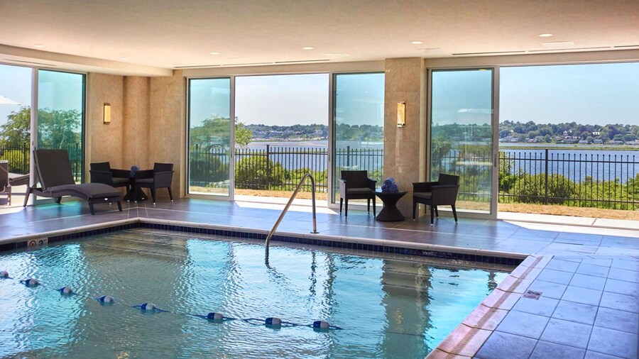 Wyndham Newport Hotel
