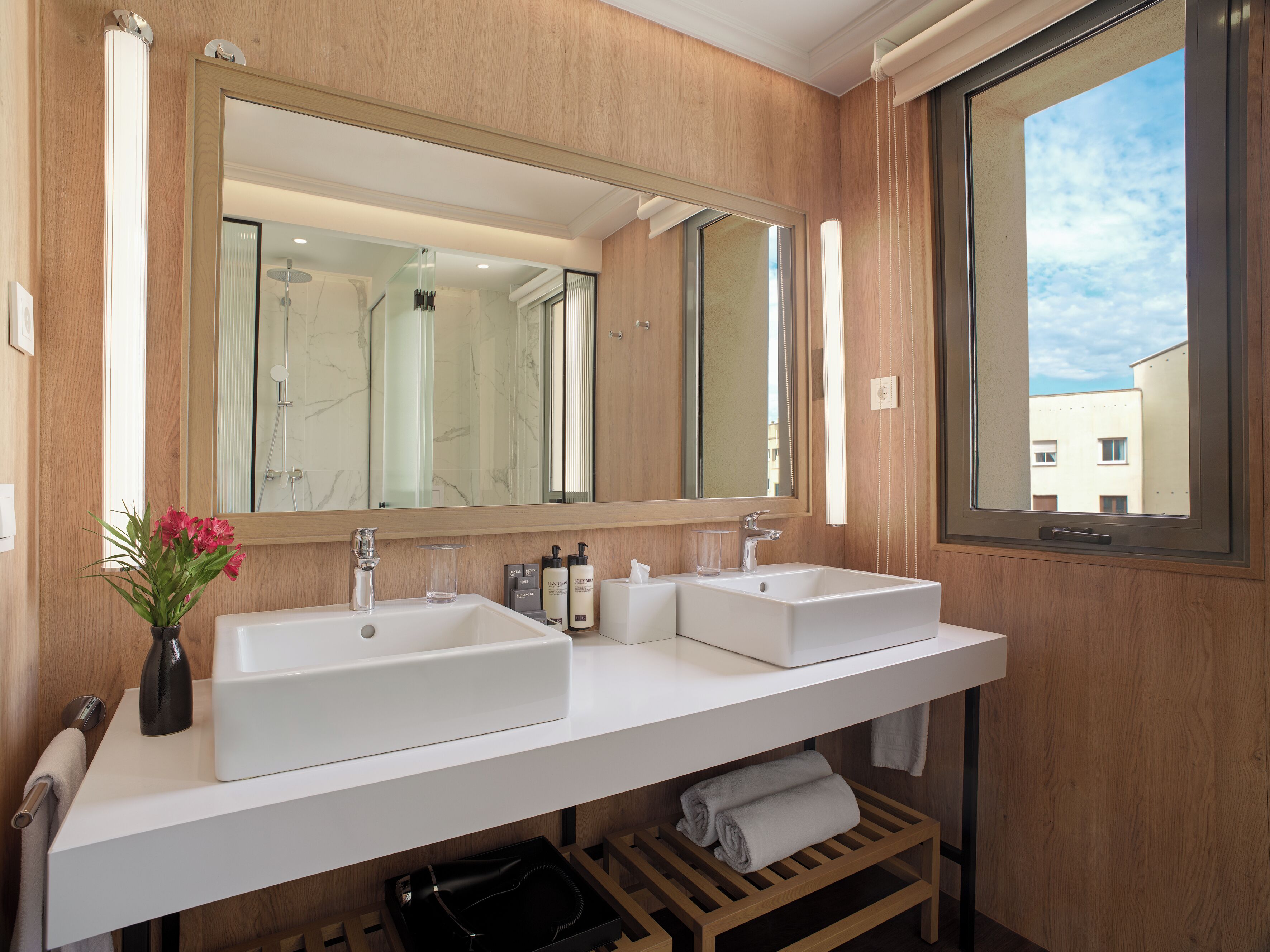 Foto - H10 Universitat