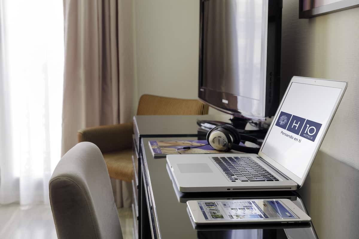 1 Schlafzimmer, Minibar, Zimmersafe, Schreibtisch