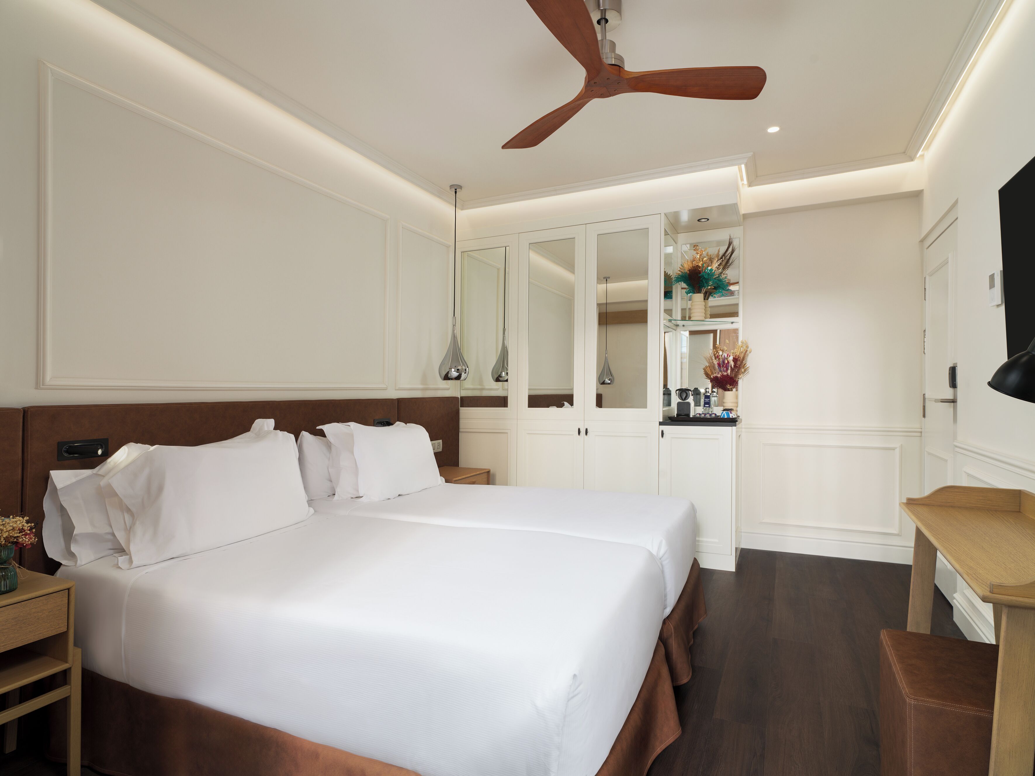 Minibar, in-room safe, desk, soundproofing