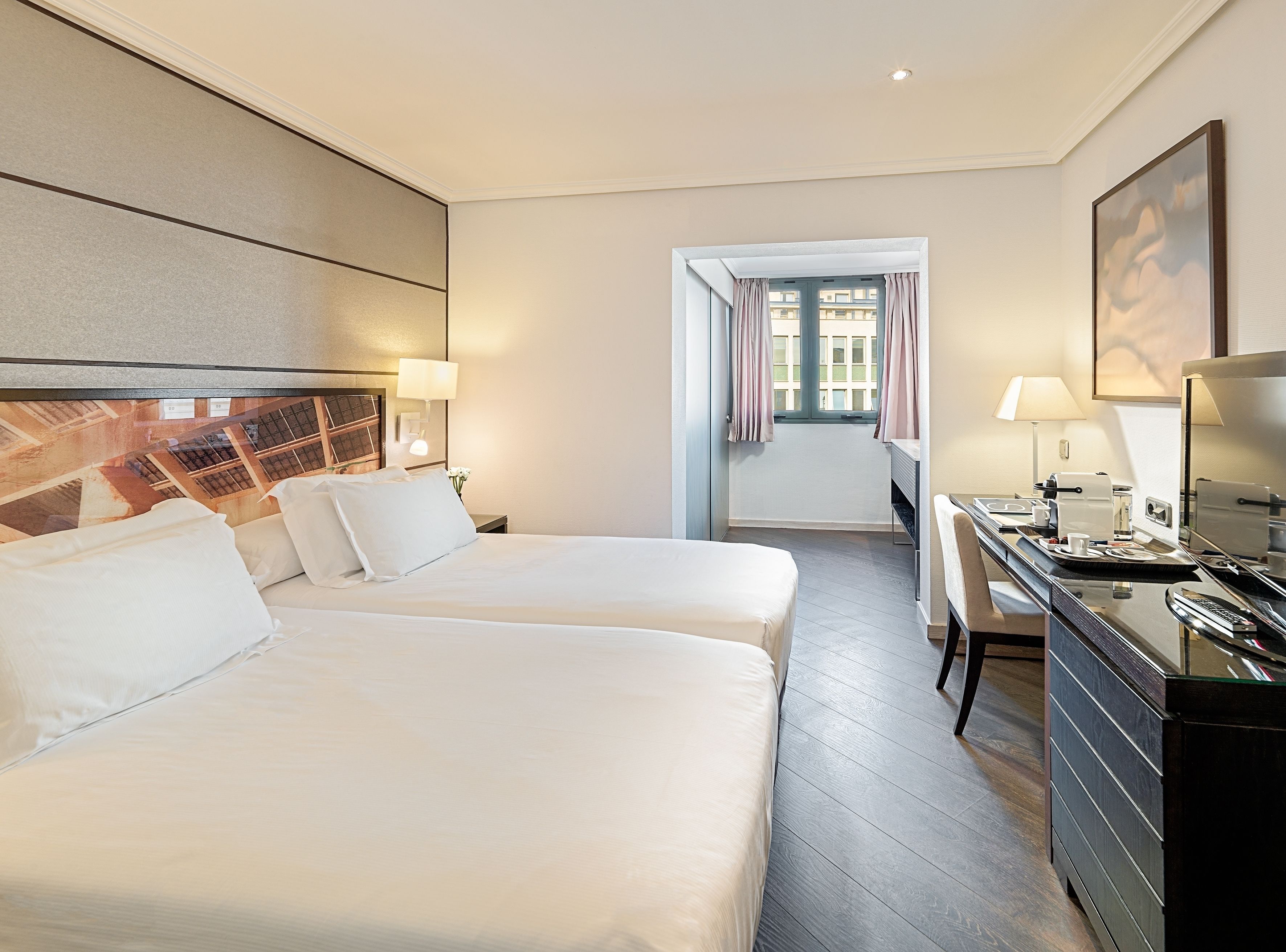 1 bedroom, minibar, in-room safe, desk