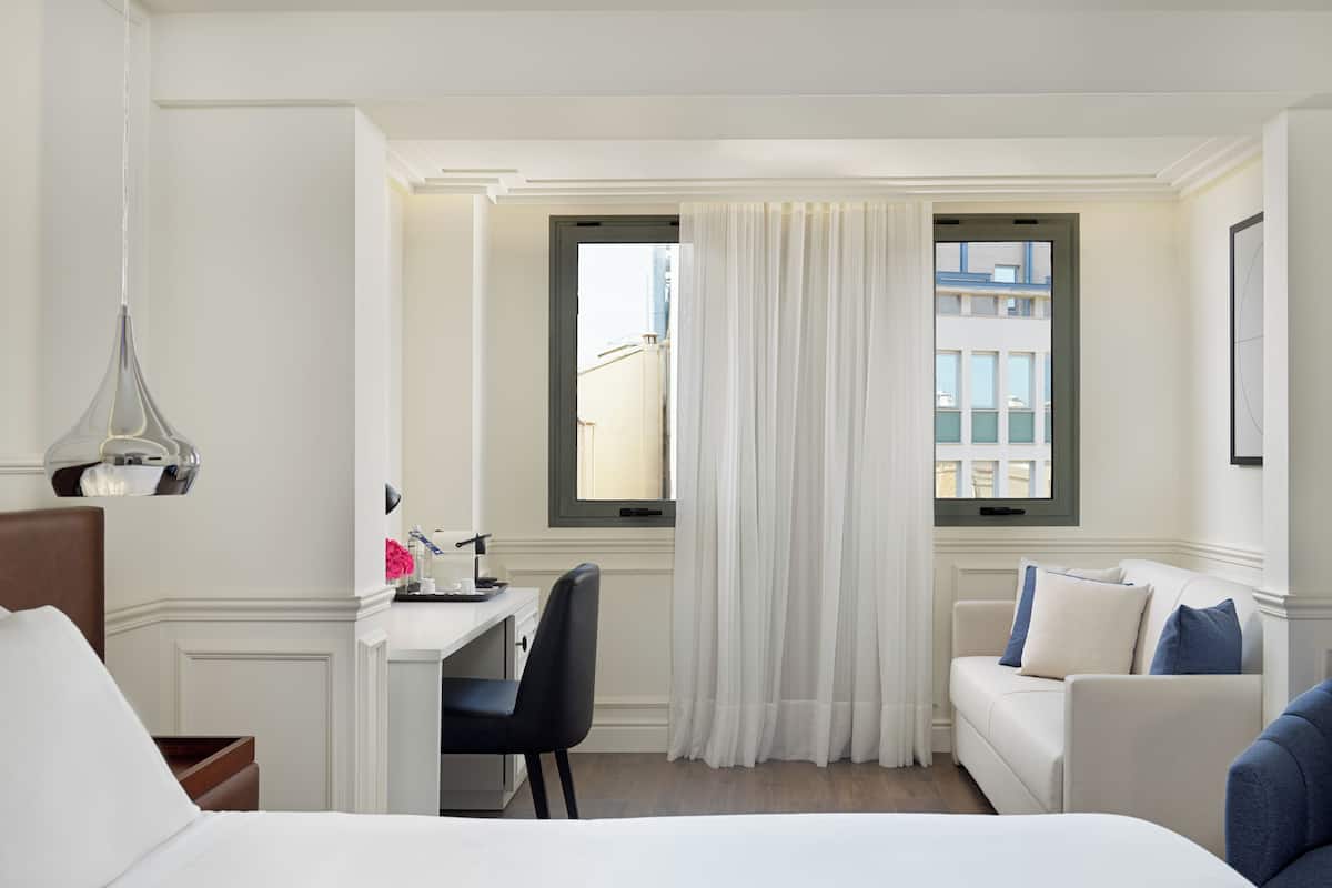 1 Schlafzimmer, Minibar, Zimmersafe, Schreibtisch