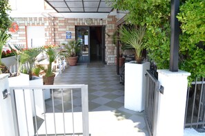 واجهة المنشأة