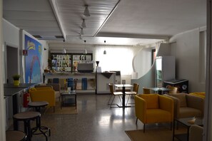 Bar (on property) - Hotel Apis (Rimini)