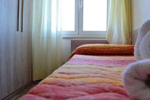 In-room safe, desk, iron/ironing board, free WiFi - Hotel Apis (Rimini)