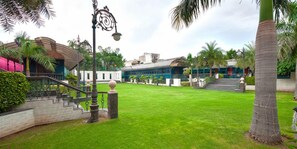 Zweibettzimmer | Minibar, Schreibtisch, Bügeleisen/Bügelbrett, kostenlose Babybetten